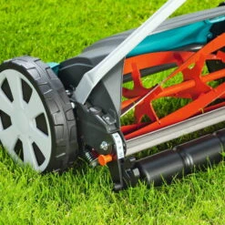 Gardena Comfort Spindelmäher, 400 C / 40 Cm, Für Max. Fläche 250 M² -Gardena Verkaufsgeschäft 2910600028 Comfort Spindelmaeher 400C 40cm fuer max Flaeche 250 Quadratmeter 1 61657