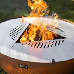 Edelstahl-Feuerstelle 'TRIA', Rost, 100 X 55 X 100 Cm -Gardena Verkaufsgeschäft 3920100752 Feuerstelle TRIA rost 1 110903